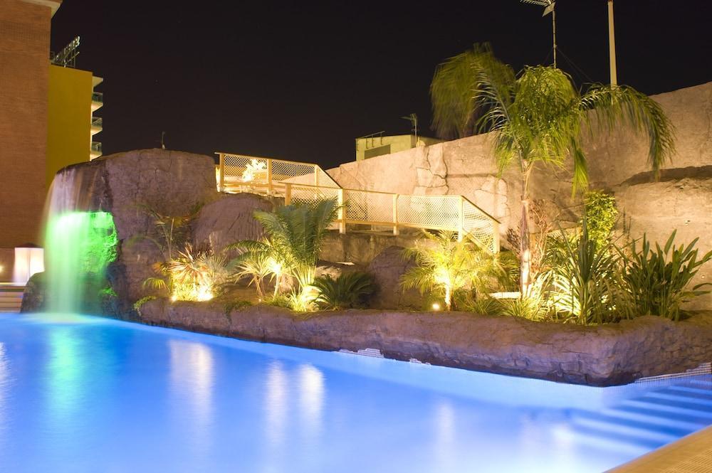 Hotel Papi Malgrat de Mar Exteriör bild